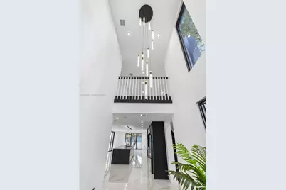 1644 NW 8th Ter, Miami, FL 33125 - Photo 28