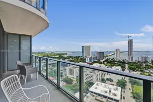 121 NE 34th St, Miami, FL 33137 - Photo 28