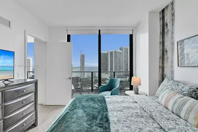 121 NE 34th St #2205, Miami, FL 33137 - Photo 36