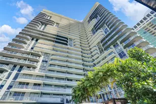 121 NE 34th St, Miami, FL 33137 - Photo 12