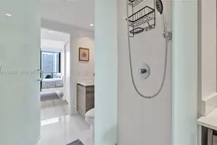 121 NE 34th St, Miami, FL 33137 - Photo 50