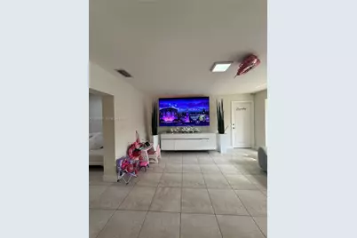 3521 SW 99th Ct, Miami, FL 33165 - Photo 8