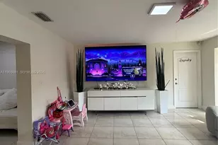 3521 SW 99th Ct, Miami, FL 33165 - Photo 8