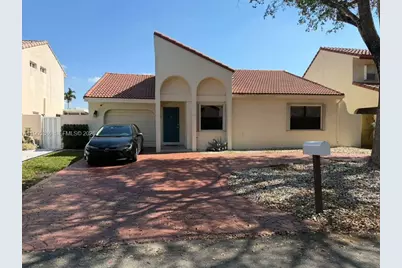 2925 E Aviary Dr, Cooper City, FL 33026 - Photo 2