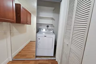 140 NW 87th Ave, Miami, FL 33172 - Photo 14