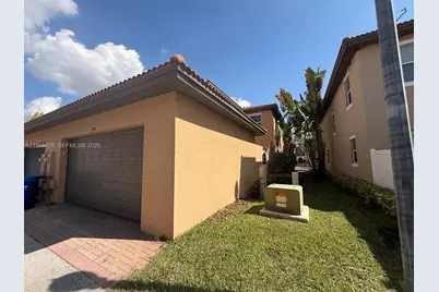 1408 SW 147th Ave, Pembroke Pines, FL 33027 - Photo 4