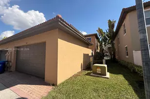 1408 SW 147th Ave, Pembroke Pines, FL 33027 - Photo 4