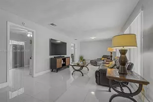 7520 Embassy Blvd, Miramar, FL 33023 - Photo 6