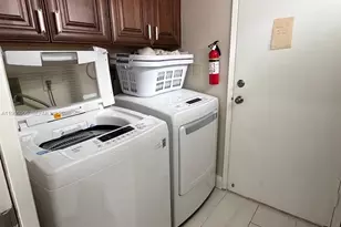 6180 Kings Gate Cir, Delray Beach, FL 33484 - Photo 18