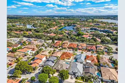 14813 NW 87th Pl, Miami Lakes, FL 33018 - Photo 40
