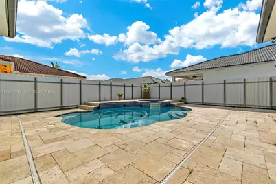 14813 NW 87th Pl, Miami Lakes, FL 33018 - Photo 8