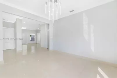 14813 NW 87th Pl, Miami Lakes, FL 33018 - Photo 18