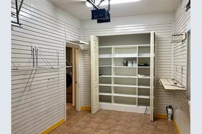 14813 NW 87th Pl, Miami Lakes, FL 33018 - Photo 36