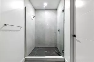 436 SE 12th Ct, Fort Lauderdale, FL 33316 - Photo 14