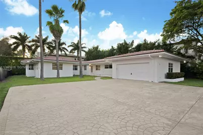 52 Camden Dr, Bal Harbour, FL 33154 - Photo 2