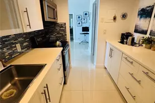 20335 W Country Club Dr, Aventura, FL 33180 - Photo 6
