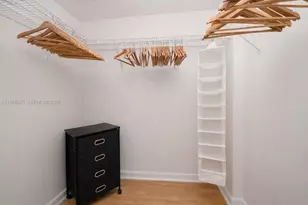 19501 W Country Club Dr, Aventura, FL 33180 - Photo 10