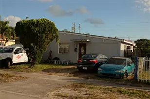 810 NW 84th Terrace, Miami, FL 33150 - Photo 2