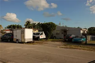 810 NW 84th Terrace, Miami, FL 33150 - Photo 4