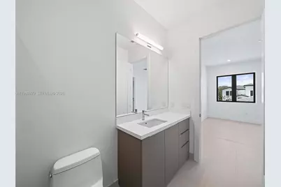 5718 W Ashwood Cir W, Hollywood, FL 33312 - Photo 96