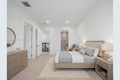 5718 W Ashwood Cir W, Hollywood, FL 33312 - Photo 6