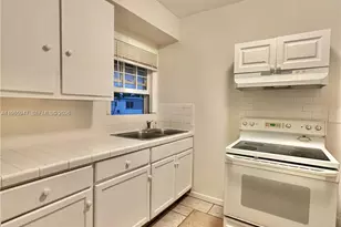 430 76th St, Miami Beach, FL 33141 - Photo 8