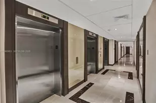 20515 E Country Club Dr, Aventura, FL 33180 - Photo 32