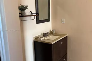 1591 NE Miami Gardens Dr, Miami, FL 33179 - Photo 14