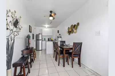 655 W 70th Pl, Hialeah, FL 33014 - Photo 24