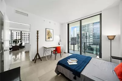 68 SE 6th St #1201, Miami, FL 33131 - Photo 12