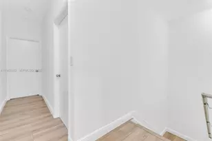 2176 NW 64th St, Miami, FL 33147 - Photo 32