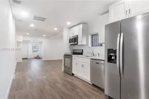 223 SW 1st Ct, Pompano Beach, FL 33060 - Photo 12