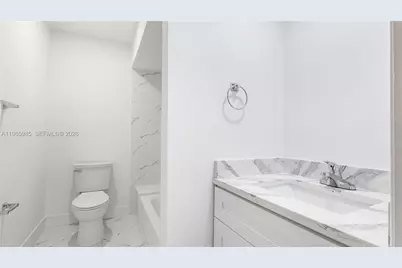 223 SW 1st Ct, Pompano Beach, FL 33060 - Photo 16