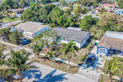 4541 NW 23rd St, Lauderhill, FL 33313 - Photo 30