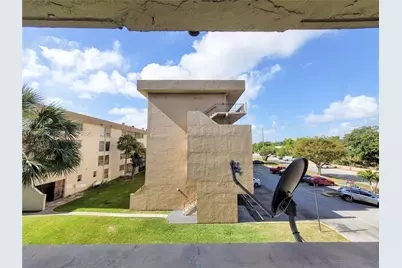 816 NW 87th Ave #305, Miami, FL 33172 - Photo 22