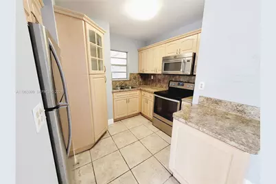 816 NW 87th Ave #305, Miami, FL 33172 - Photo 6