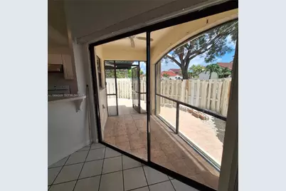 3214 San Remo Cir, Homestead, FL 33035 - Photo 16