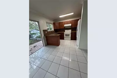 20138 NW 38th Pl, Miami Gardens, FL 33055 - Photo 6