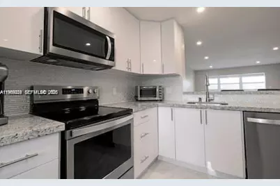 1501 S Ocean Blvd #323, Lauderdale by the Sea, FL 33062 - Photo 8