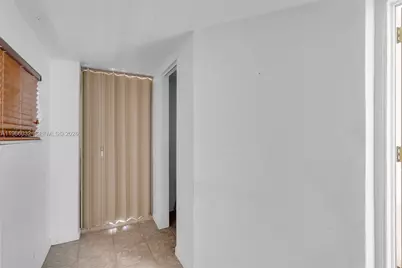 1763 NE 180th St, North Miami Beach, FL 33162 - Photo 20