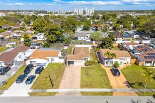 1763 NE 180th St, North Miami Beach, FL 33162 - Photo 32