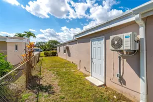 1763 NE 180th St, North Miami Beach, FL 33162 - Photo 30