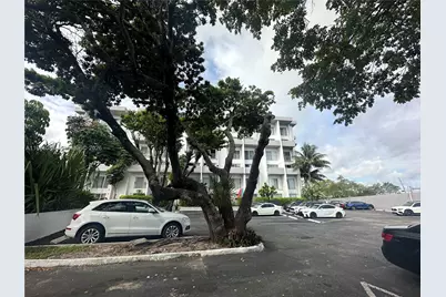 7801 NE 4th Ct #101, Miami, FL 33138 - Photo 10