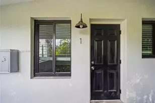 570 NE 69th St, Miami, FL 33138 - Photo 18