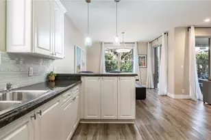 4716 NW 114th Dr, Coral Springs, FL 33076 - Photo 8