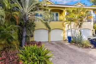 423 NE 23rd St, Wilton Manors, FL 33305 - Photo 38