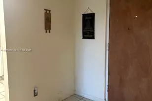 2840 Somerset Dr, Lauderdale Lakes, FL 33311 - Photo 4