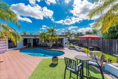 5201 Jefferson St, Hollywood, FL 33021 - Photo 2