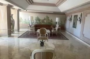 6039 Collins Ave, Miami Beach, FL 33140 - Photo 32