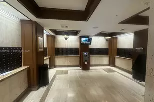 6039 Collins Ave, Miami Beach, FL 33140 - Photo 24